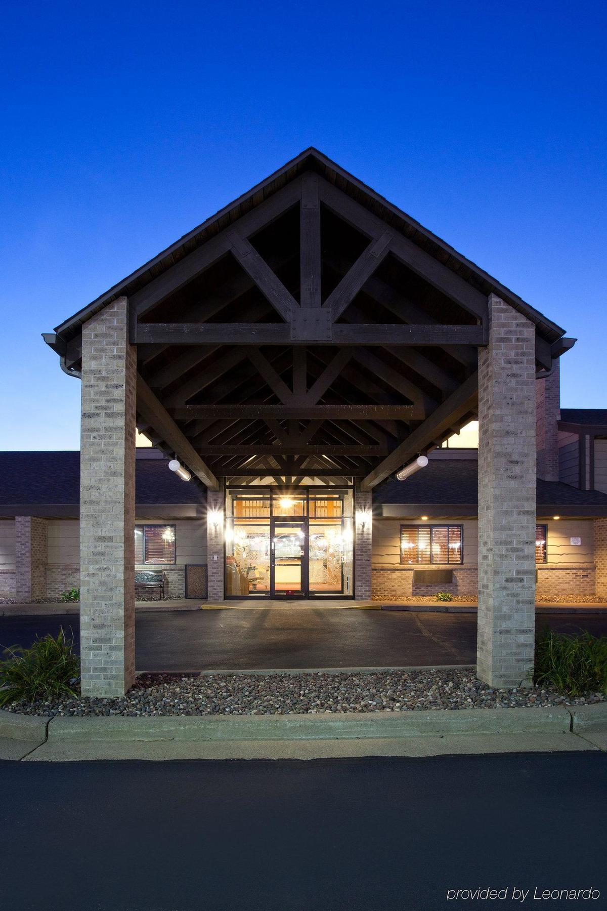 Americinn By Wyndham Eau Claire Exterior photo